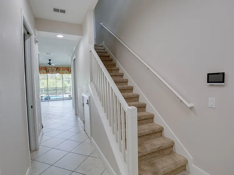 510 Captiva Dr — Photo 4