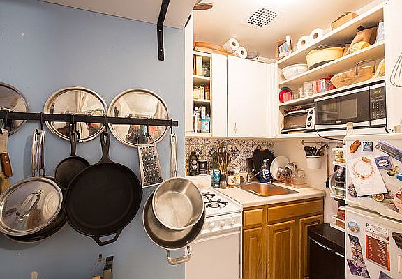 2nd image of 308 E 18th St APT 3A