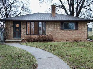 946 Livingston Ave, West Saint Paul, MN 55118