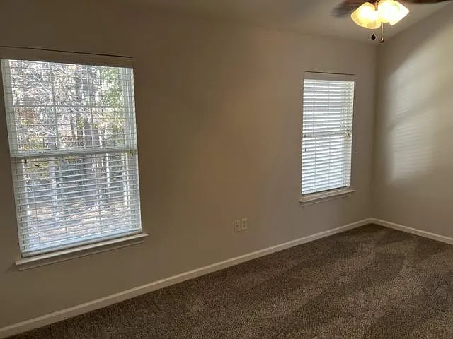 321 Cross Rd — Photo 10