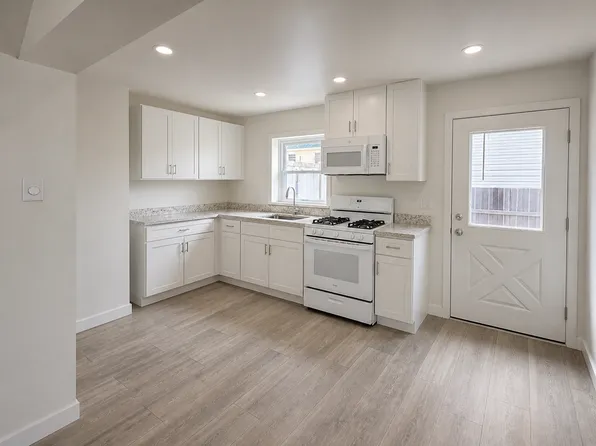 510 N State St Rear 5, Clarks Summit, PA 18411