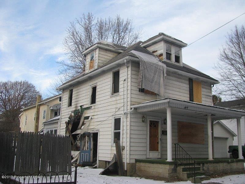 2nd image of 56 Lambert St