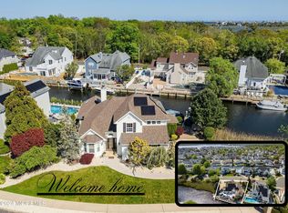 19 Meadow Point Dr, Brick, NJ 08723