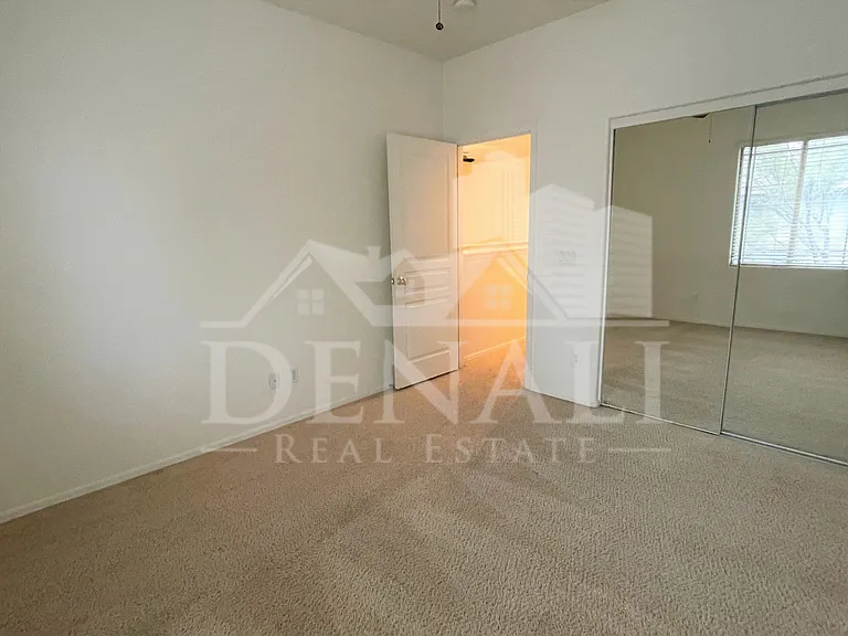 1225 N 36th St #1114 — Photo 17
