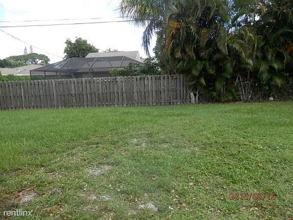 5th image of 627B 92nd Avenue N 2/1 Duplex #B
