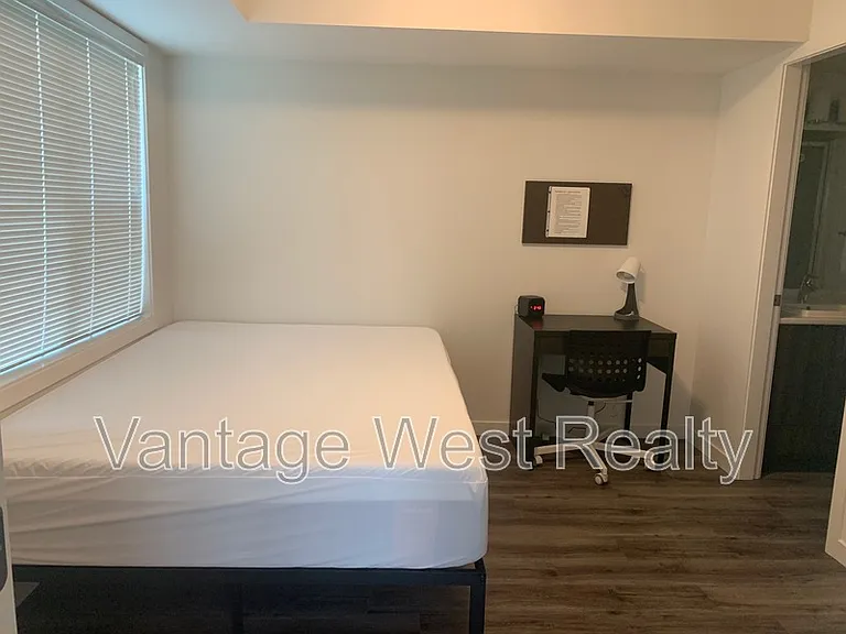 625 Academy Way #226 — Photo 8