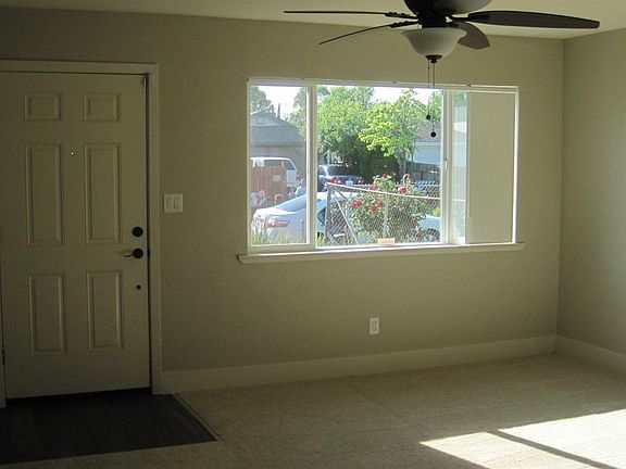 2nd image of 3346 Cypress St