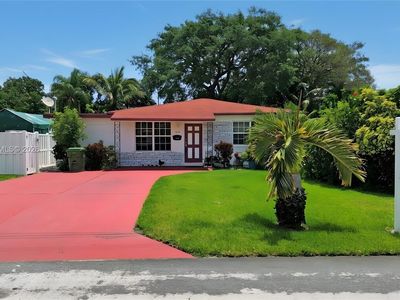 125 SW 3rd Ave, Hallandale Beach, FL, 33009