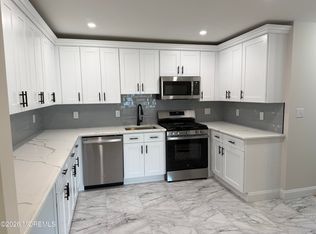 22C Robin Ln, Barnegat, NJ 08005