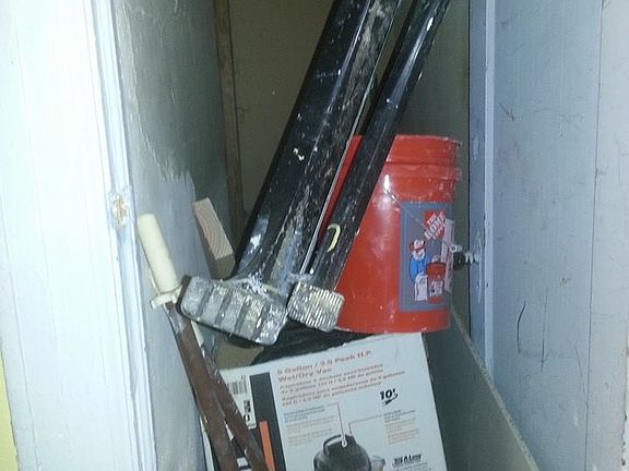 5th image of 1141 Saint Lawrence Ave