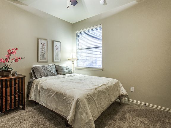 5th image of 9609 Birdville Way
