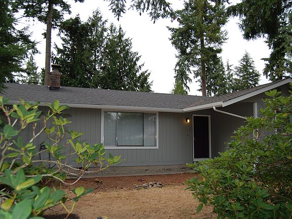 3rd image of 17324 13th Ave E