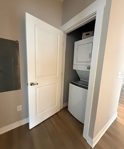 Midvilla Apartments — Photo 21