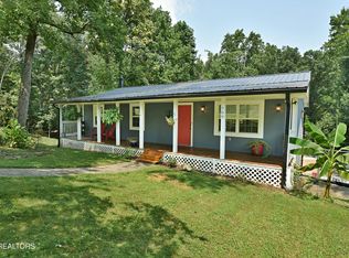 700 Lake Forest Dr, Lenoir City, TN 37772