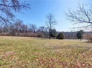 12201 Robyn Rd, Saint Louis, MO 63127