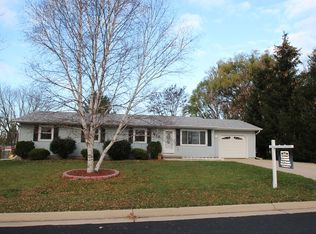 612 Sommers Ct, Watertown, WI 53098