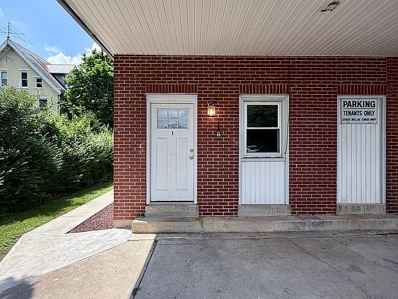 4th image of 111 S Main St Unit 1
