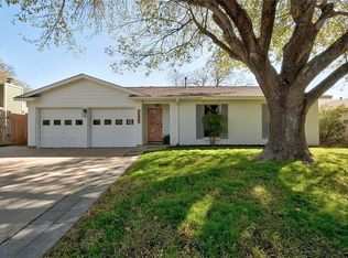 11007 Applewood Dr, Austin, TX 78758