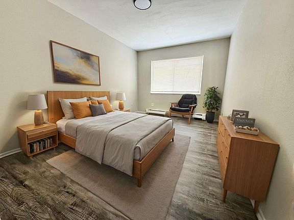 5th image of 3635 Michigan Ave APT 3