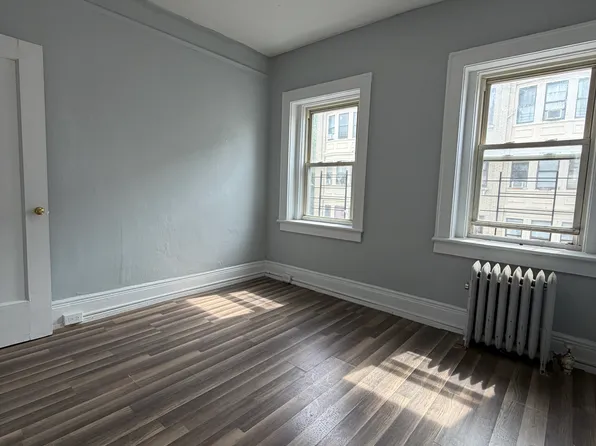 107 Elm St #9, Yonkers, NY 10701