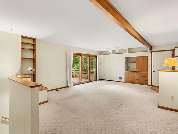 4th image of 1405 W Lovell St