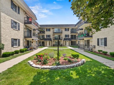 1039 N Harlem Ave APT 1SC, Oak Park, IL, 60302
