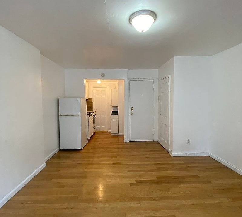 2nd image of 406 W 22nd St APT 4F