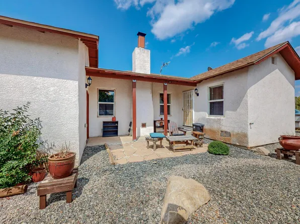 24 Williams Rd, Edgewood, NM 87015