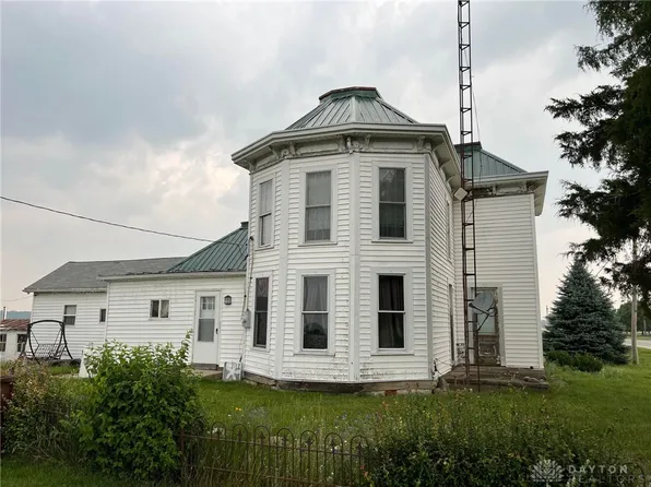 8836 State Route 121, Bradford, OH 45308