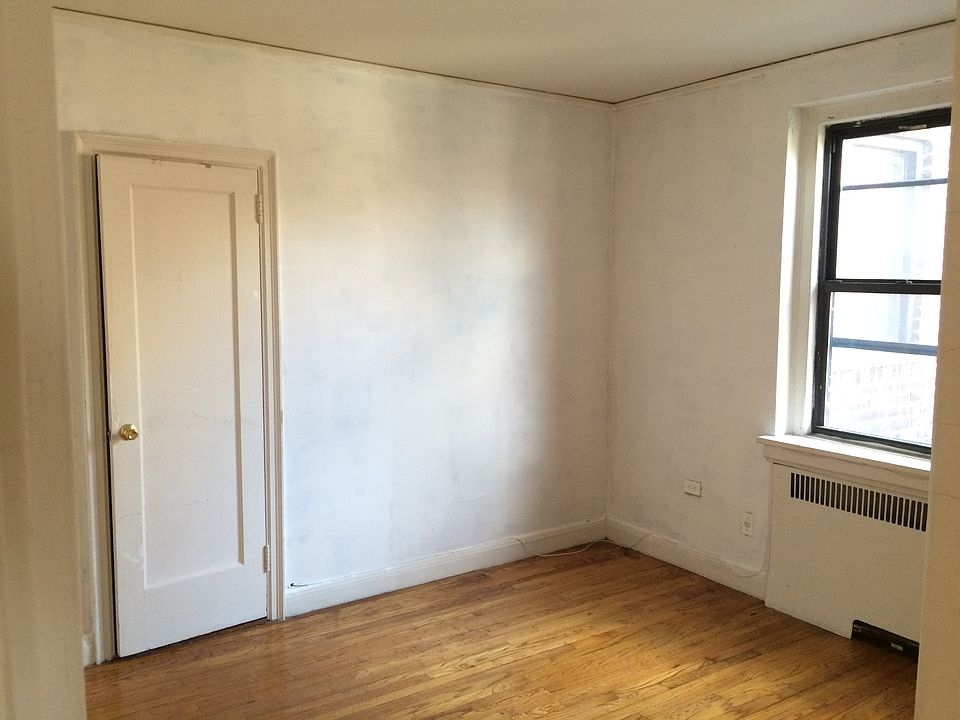 1st image of 300 Hayward Ave APT 4I