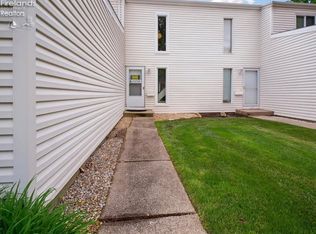 244 Deepwood Dr, Wadsworth, OH 44281