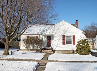 204 Wolfly Ave, Bowling Green, OH 43402