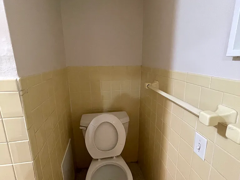 253 N Jackson St #5 — Photo 8