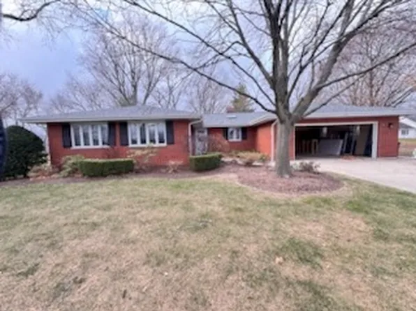 313 N Green St, McHenry, IL 60050