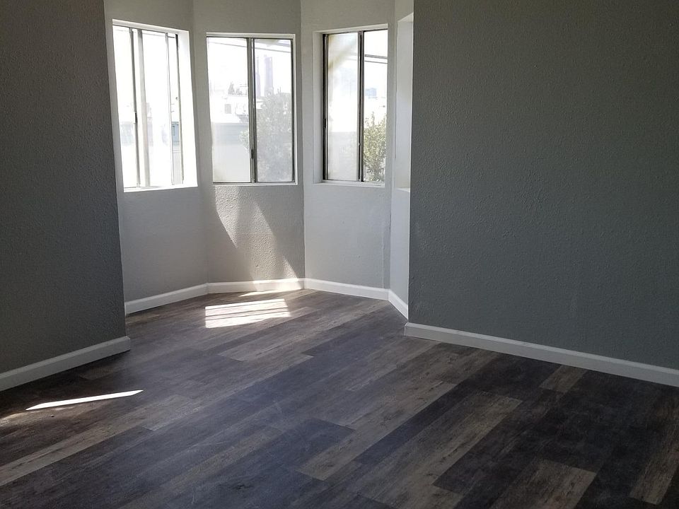 1st image of 700 E 23rd St