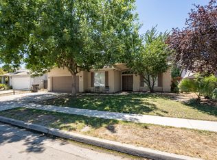 1391 Columbia Ave, Tulare, CA 93274