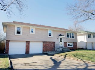 932 E Rosebrier St, Springfield, MO 65807