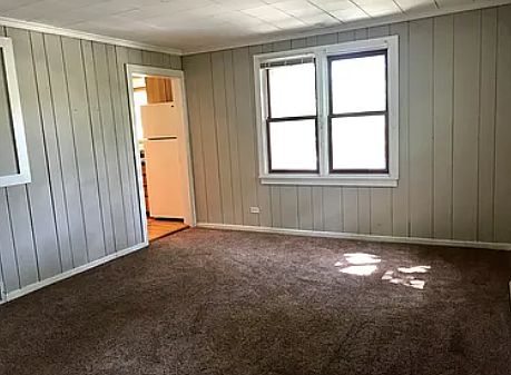 4th image of 5413 Summerville Ave