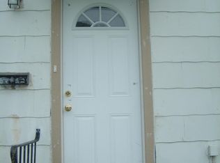 8 Riley Mnr, Junction City, KS 66441