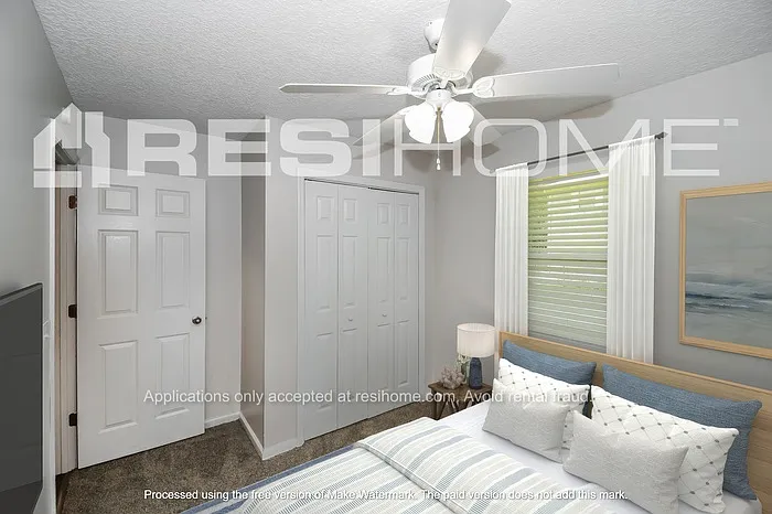 2051 Delray Ave — Photo 10