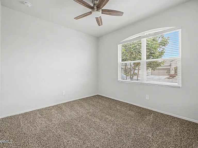 18363 W Whispering Wind Dr — Photo 17