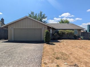 617 Hamilton St, Springfield, OR 97477