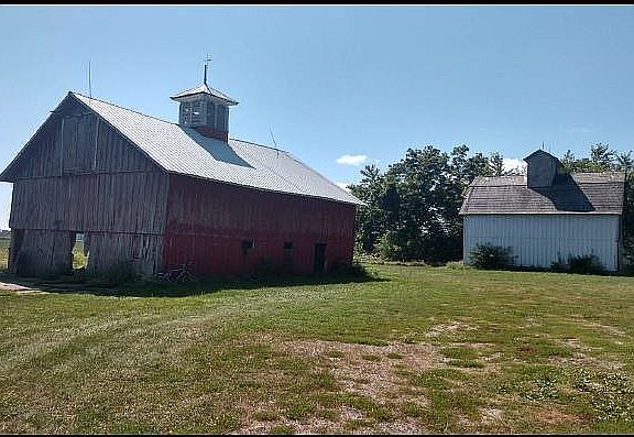 5th image of 1567 County Road 2800 E