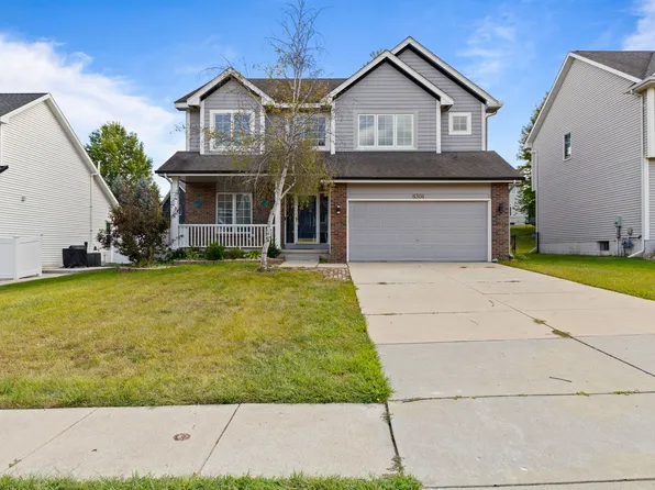 8304 Talbot Pl, Johnston, IA 50131