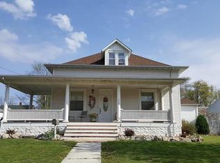 639 E Saint Louis St, Nashville, IL 62263