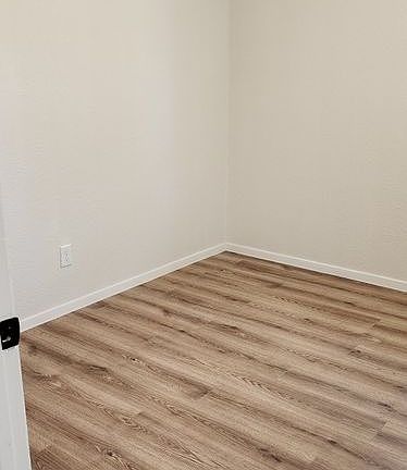 3rd image of 1729 Sherrye Dr