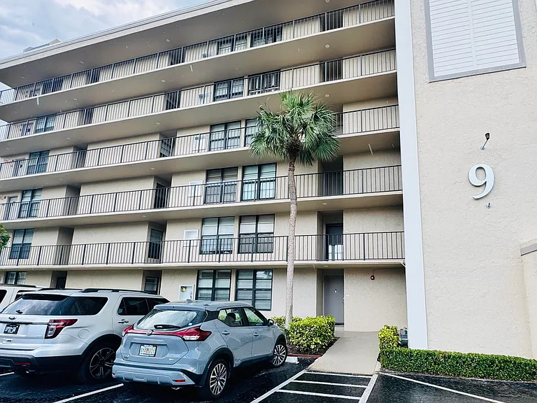 9 Royal Palm Way #102 — Photo 1