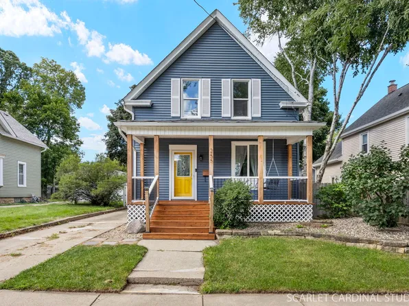 255 Plum St, Aurora, IL 60506