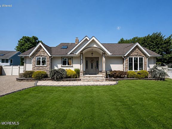4th image of 35 Miller Avenue