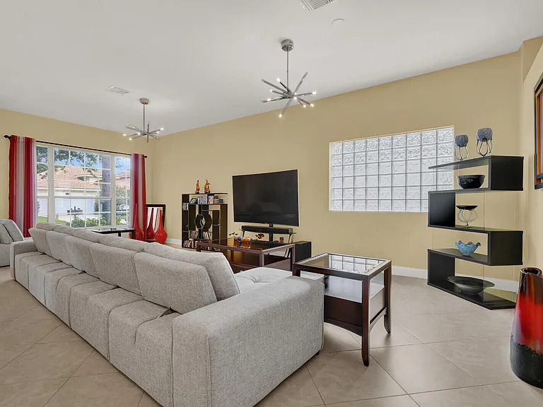 18453 Old Princeton Ln — Photo 11